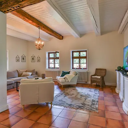Rotkehlchen Lieper Winkel, Rankwitz Holiday home Grussow